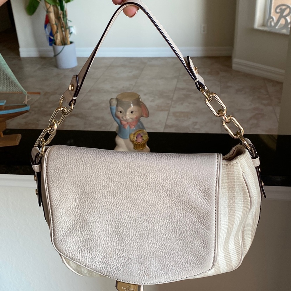 Medium size Kate Spade summer purse in light color